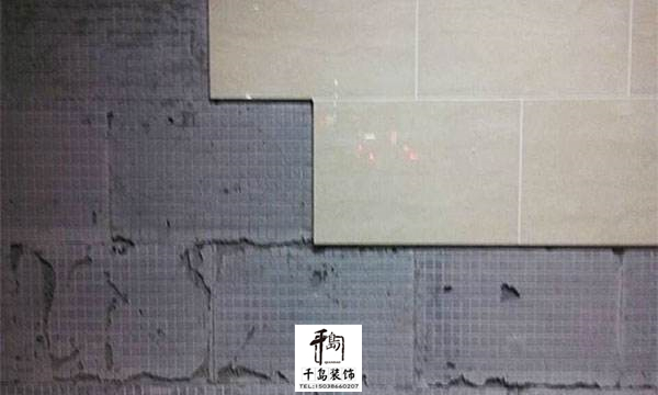 衛(wèi)浴瓷磚易脫落?20年經(jīng)驗泥工師傅為您支招
