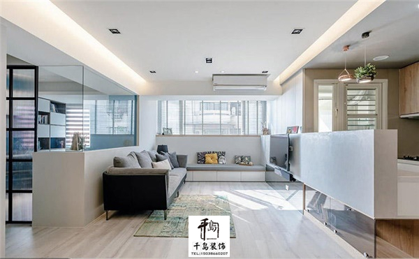 沿用舊家具，營(yíng)造熟悉感