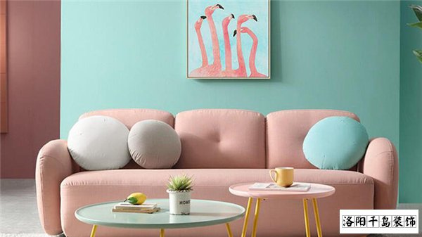 洛陽裝修公司哪家好又便宜？北歐風(fēng)沙發(fā)搭配技巧